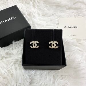 CHANEL CLASSIC MINI CC STUD EARRINGS
